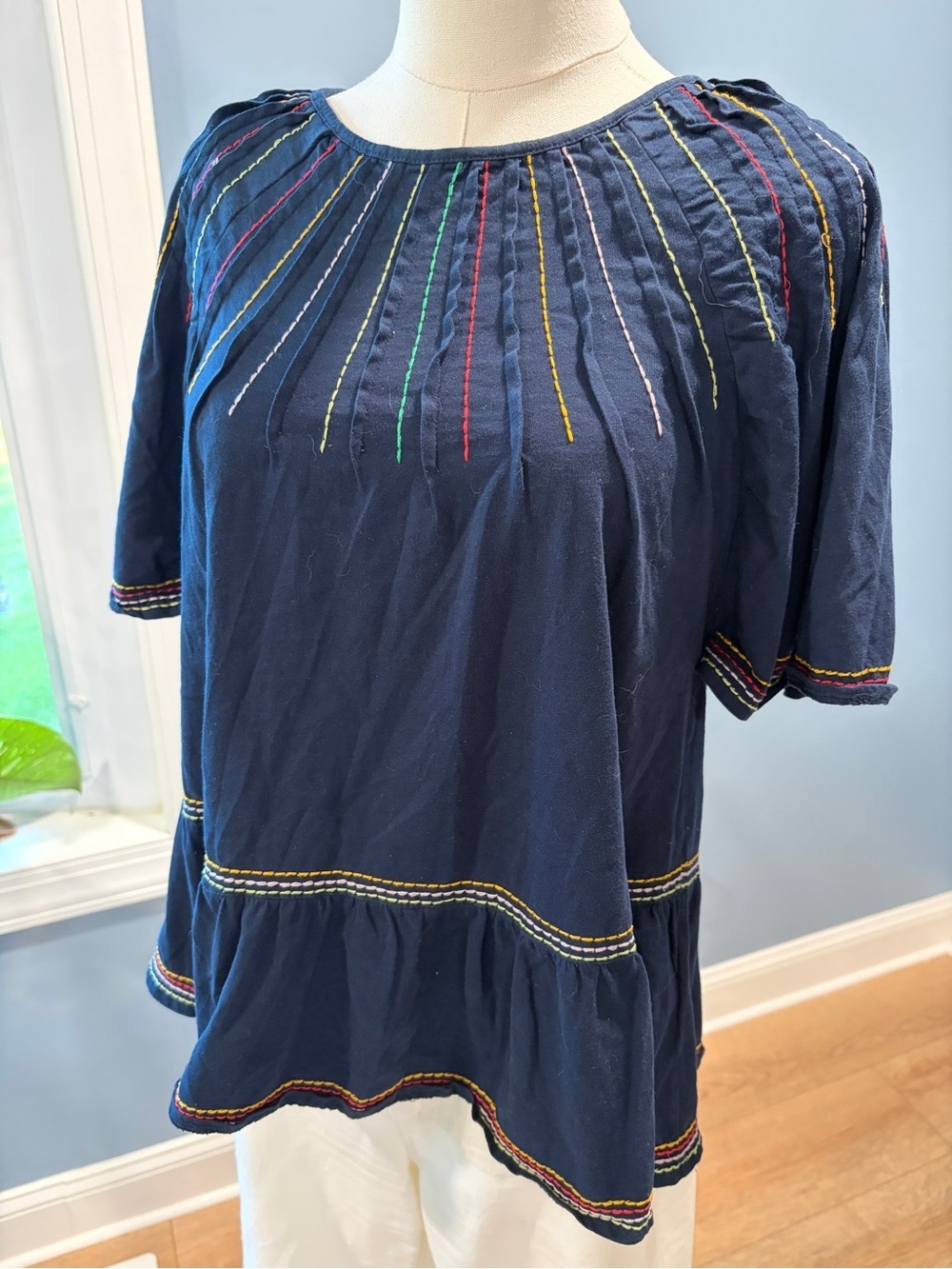 Maeve Anthropologie Navy Embroidered Peasant Blouse XS Boho - Picture 7 of 11